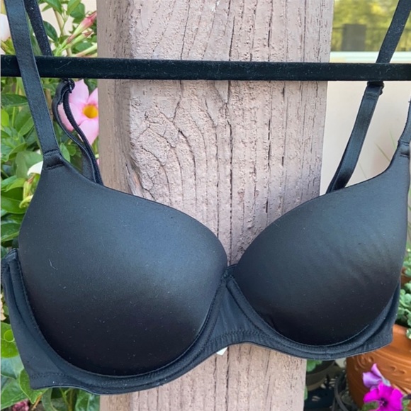 VS PINK Convertible Back Black & Pink Bra - Picture 2 of 7